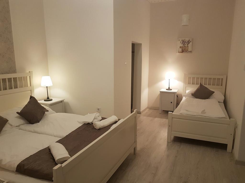 Zsigmond Vendeghaz Appartement Villány Buitenkant foto